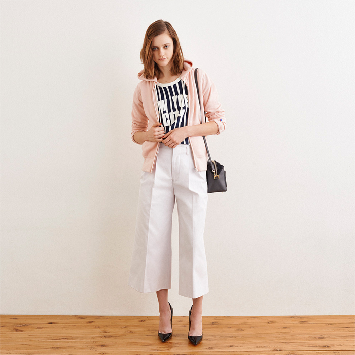 �A�E�g���b�g�p�[�N�k�����