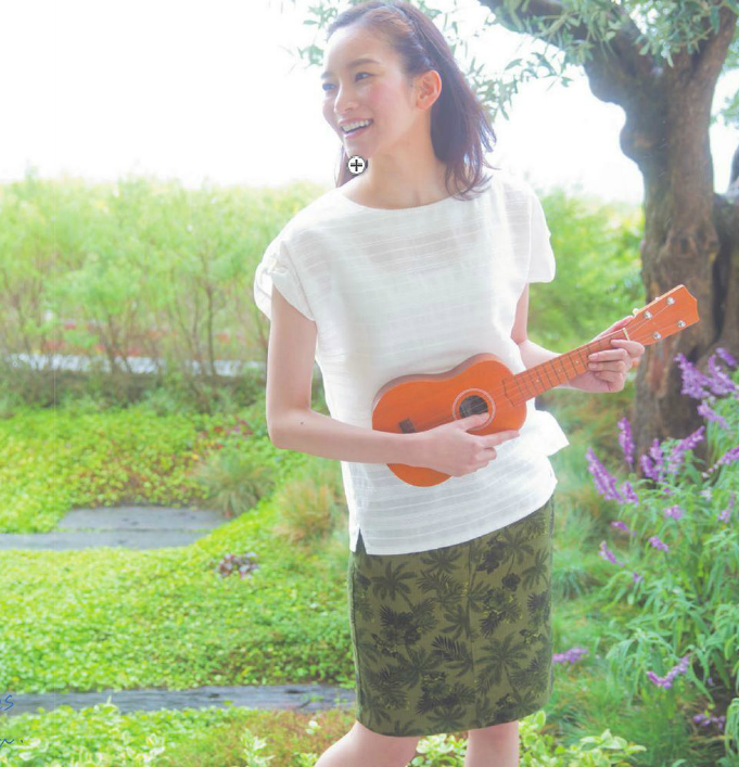 �A�E�g���b�g�p�[�N�k�����