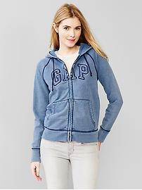 �A�E�g���b�g�p�[�N�k�����