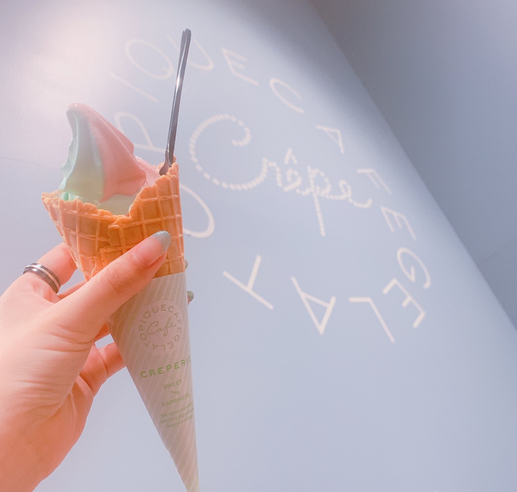 �A�E�g���b�g���