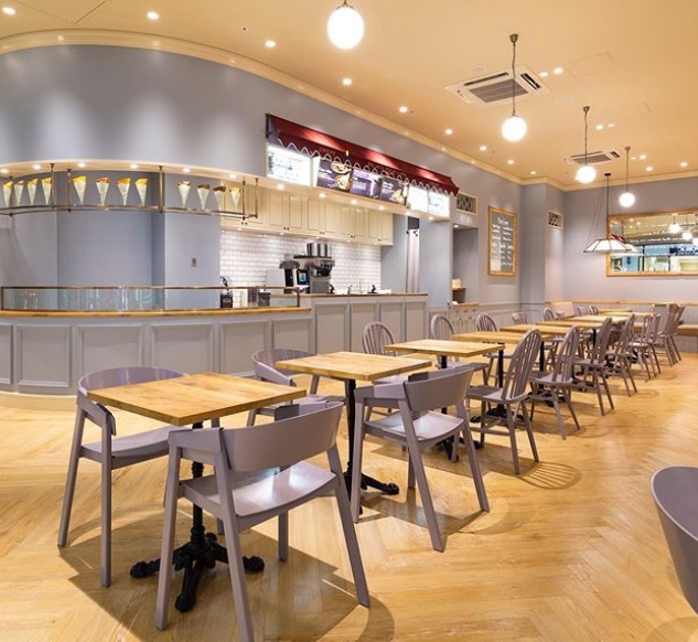 �A�E�g���b�g�@�W�F���[�g�s�P�J�t�F