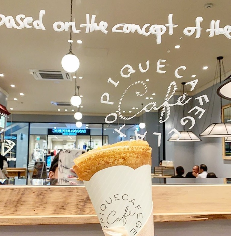 �A�E�g���b�g���