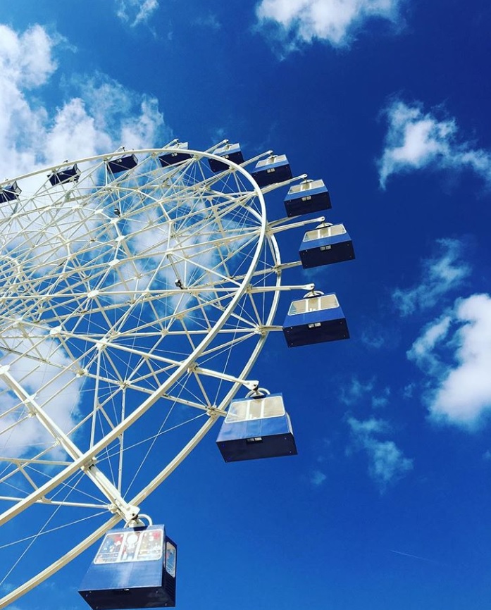 �A�E�g���b�g�@SNS�f��