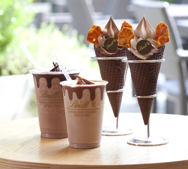 �A�E�g���b�g����@�X��