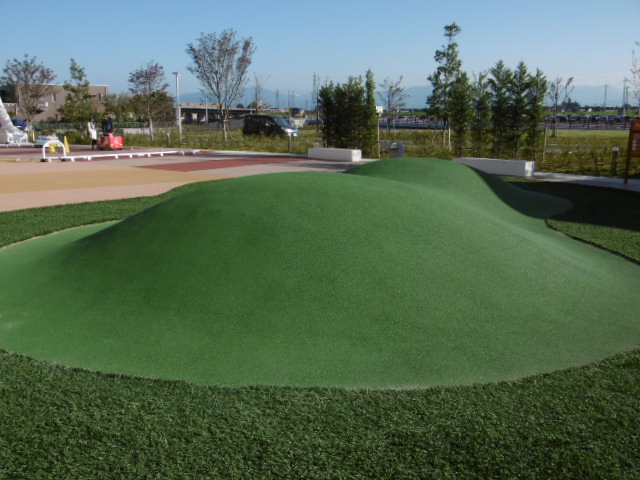 �A�E�g���b�g�p�[�N�k�����