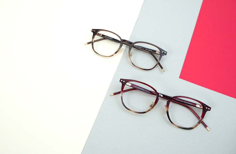 �A�E�g���b�g���