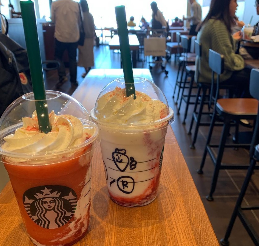 �A�E�g���b�g�@SNS�f��